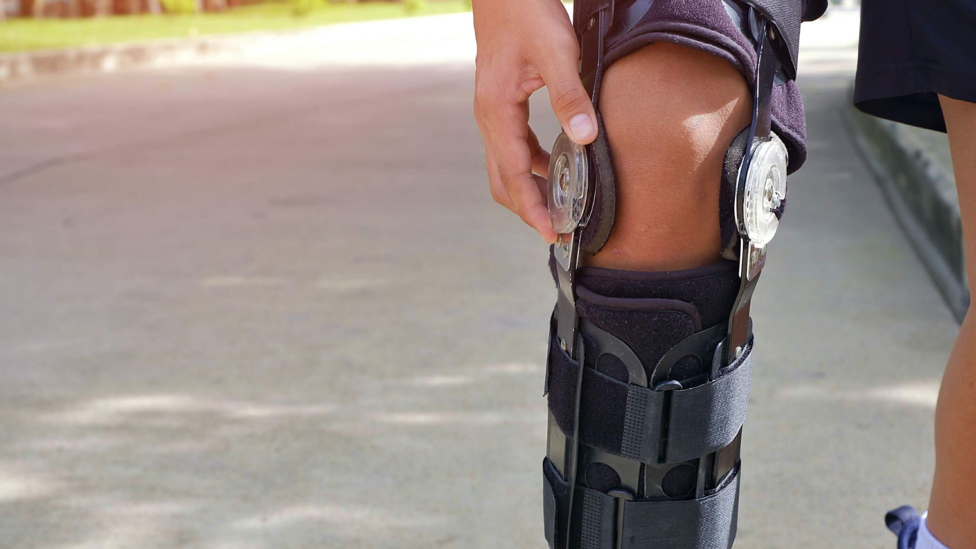 Are knee braces effective?